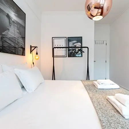 Fabulouse In The Center Of *