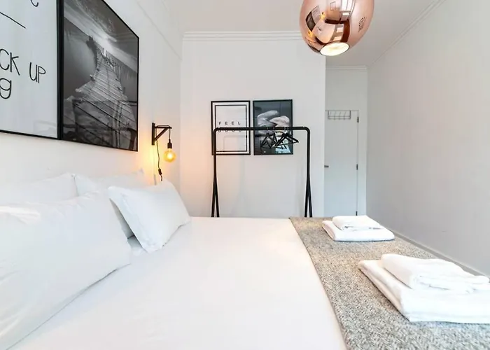 Fabulouse In The Center Of *